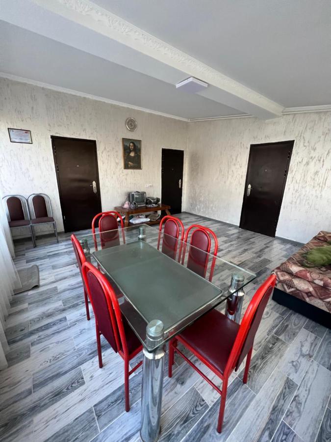 Чистые Пруды Bishkek Exterior foto