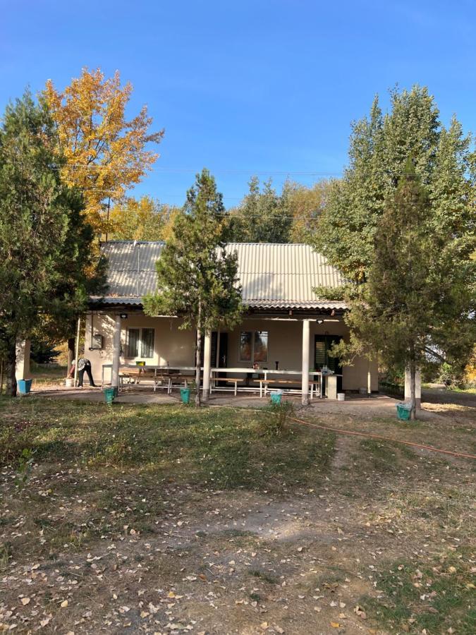 Чистые Пруды Bishkek Exterior foto