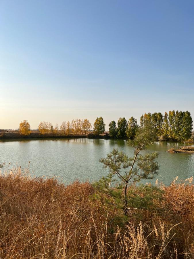 Чистые Пруды Bishkek Exterior foto